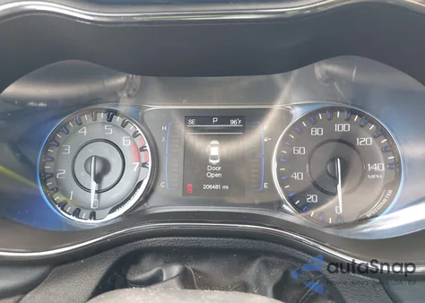 2015 Chrysler 200 S z USA, uszkodzony, nr VIN 1C3CCCBB5FN745606